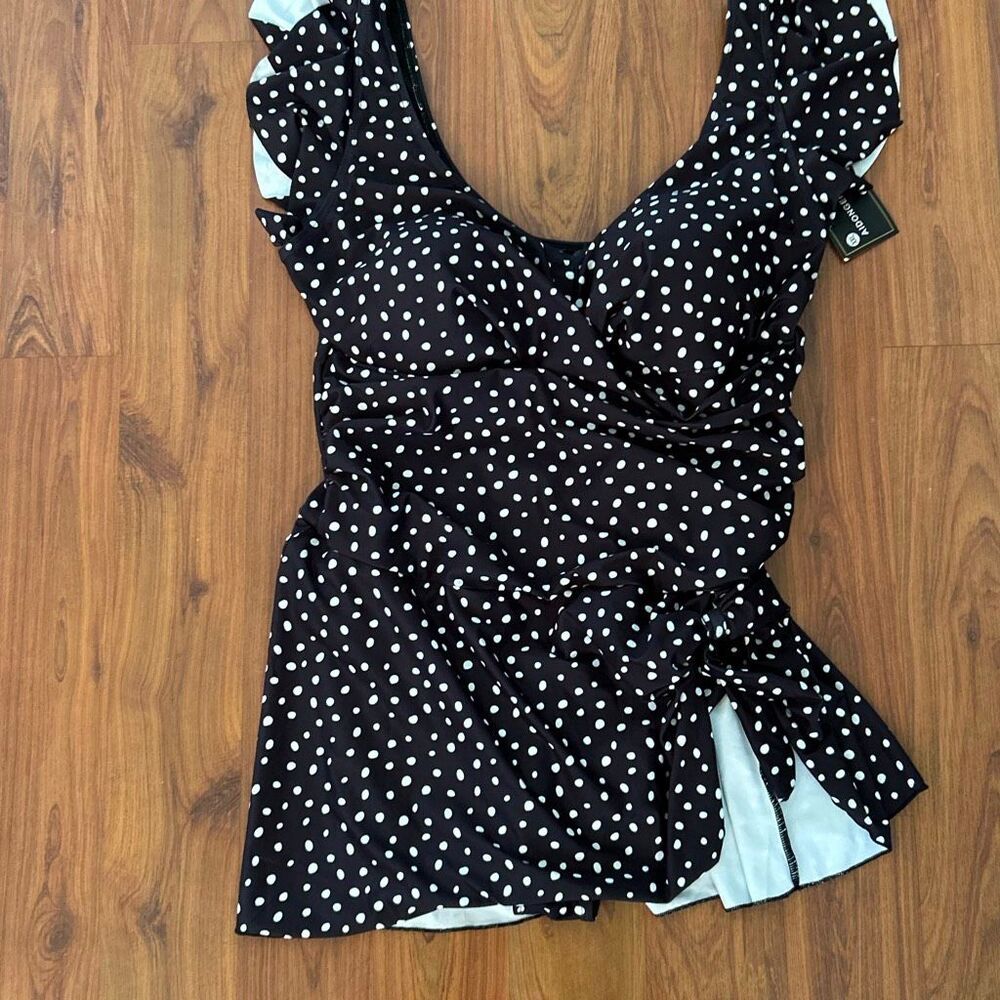 NWT Aidonger Black and white polkadot swim dress ruffle shoulder one piece bathi
